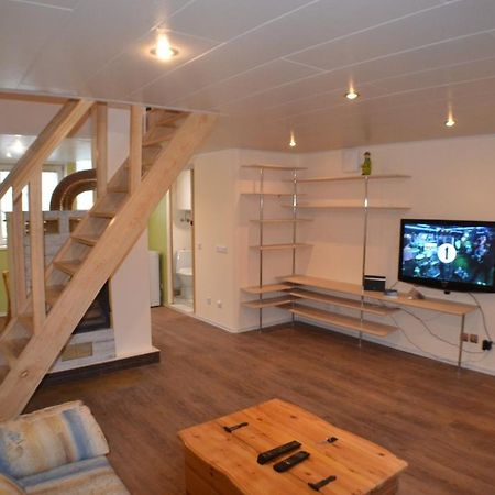 Kajaka Beach Area Holiday Home 페르누 외부 사진